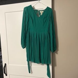 Jessica Simpson Green Long Sleeve Dress